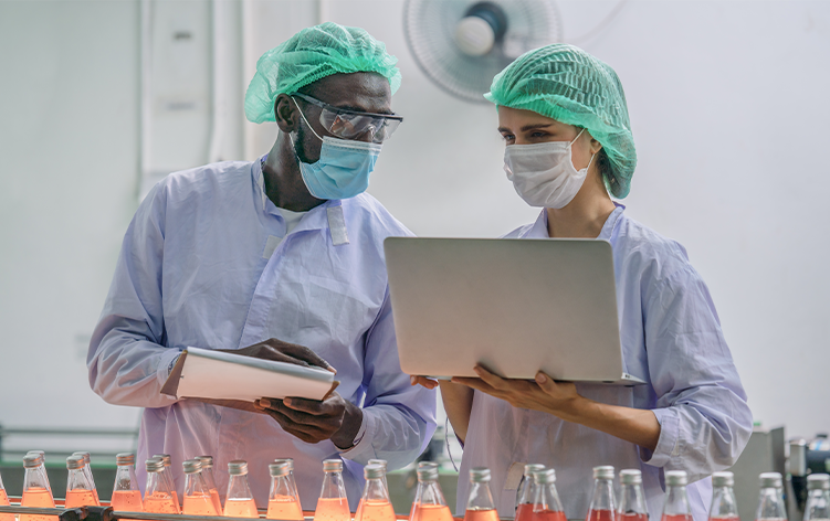 future-751x472 employees recording