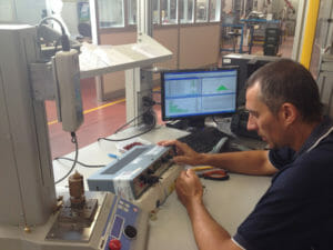 LMPsrl uses Synergy 3000 Web SPC software to take measurement.